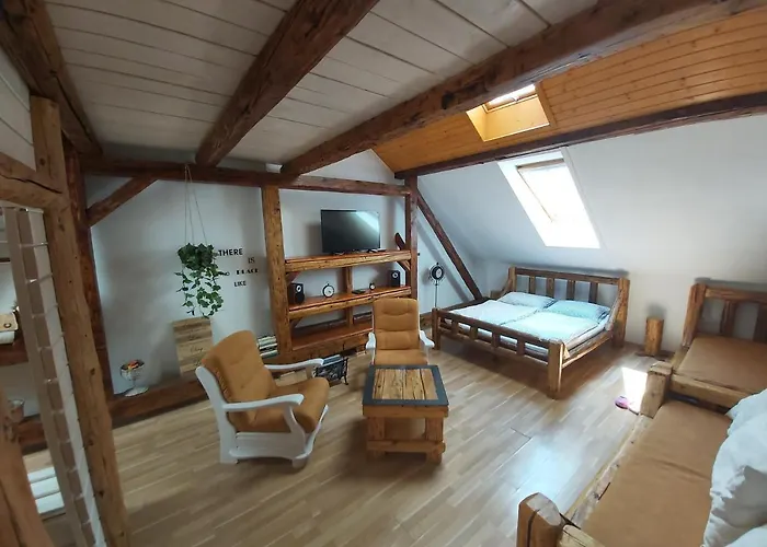 Sarah Noemi, 100 M Skibus Jasna Apartamento