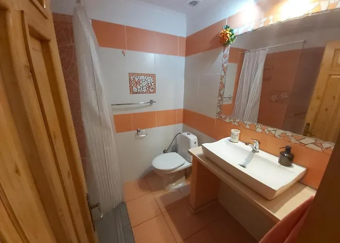 Sarah Noemi, 100 M Skibus Jasna Lägenhet Liptovský Mikuláš